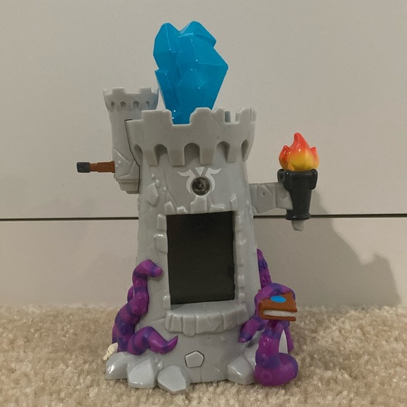 Mighty Wizard Vog Red Wand, Magical Wizard Tower & Accessories! | Tower Untested - Picture 4 of 9